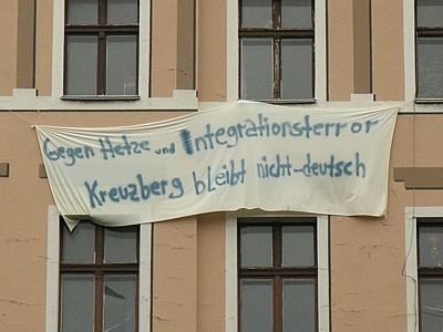 nicht-deutsch